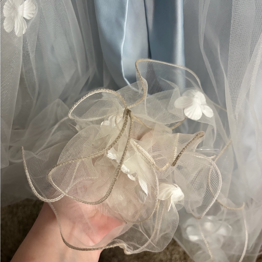 Azazie Celia Mist A-Line Lace Tulle Formal Dress Size 3 - Picture 8 of 9